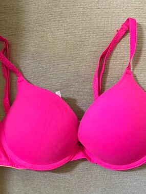 PINK Victorias Secret Push Up Bra